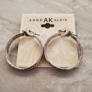 💕 Vintage 00's 2000's Y2k Anne Klein Drop Dangle Hoop Textured Silver 💕